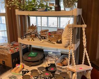 Room off kitchen - miscellaneous decor items