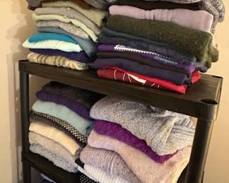 Ladies Sweaters & Tops