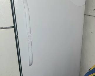 Frigidaire Upright Freezer NiCe