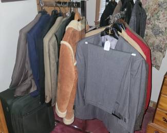 Like New Mens Suits & Jackets