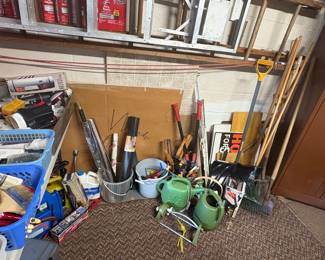 Garden Tools & Supplies 