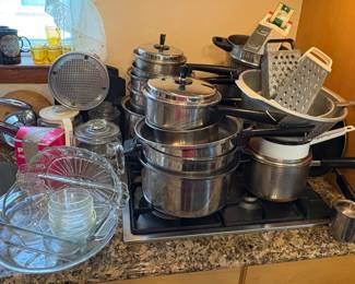 Cookware, Bakeware & Pyrex