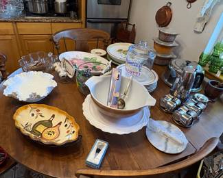 Vintage Pyrex & Serving Bowls 