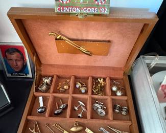 Men’s Cufflinks & Tie Bars 