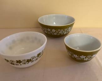 Vintage Pyrex Bowls 