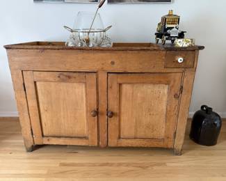 One of the nicest original surface pine dry sinks we’ve had. The tin liner is no more. 