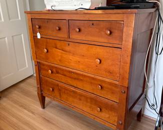 In excellent condition cherry chest of drawers. 