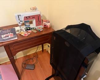 Singer Sewing Machine