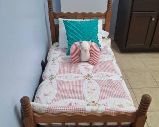 Toddler bed