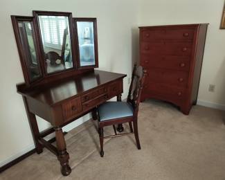 Unusual vanity table 