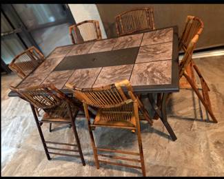 Umbrella Table and Set of 6 Folding Rattan Chairs 