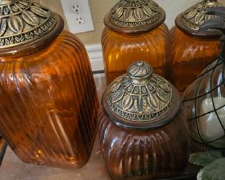 Set of canisters 