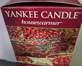 Selection of upper scale candles 