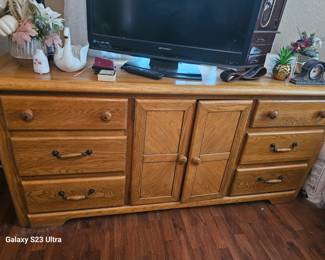 Large credenza 