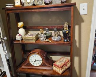 Great shelf and collectibles 