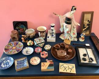 Assorted Asian items 