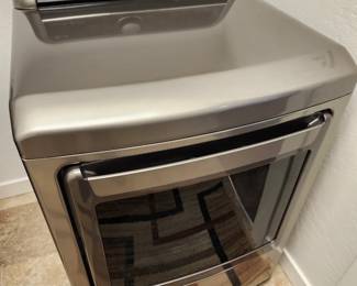 LG Late Model Heavy Duty Dryer. Large Capacity.