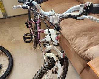 Women's Bike.