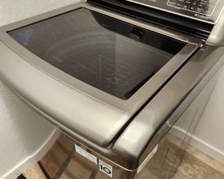 LG Late Model Washer. Large Capacity. 