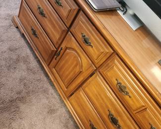 Traditional Credenza Dresser. 