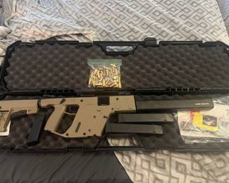 .45 acp Kriss vector&nbsp;&nbsp;1 regular mag and 2 extended mags. Plus a bag of bullets. 
Will be available, Saturday Morning!!