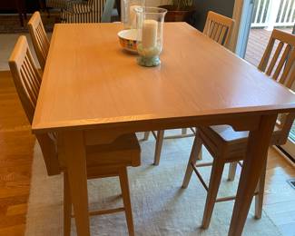 Amish crafted oak cafe height table and chairs with throw rug