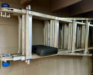 Werner Extension Articulating Ladder