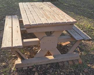 picnic table