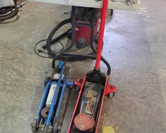 hydraulic jack