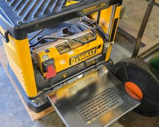 Dewalt planer