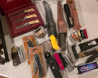 pocket knives