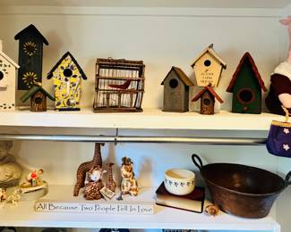 Wonderful Assortment of Hand Made Bird Houses Available Shown with a Flavia Giraffe by Pizazz Unlimited Shown with Wee Bear Village & Berea College Giraffe's, Sebastian Miniatures and More!