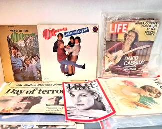Paper collectibles