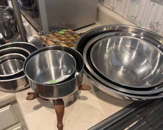 Pans, bowls