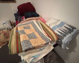 Quilts, comforters, throws 
