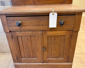 Wash Stand / downstairs small