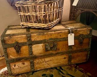 Flat Top Trunk 
Basket w/wood slat bottom
Downstairs 