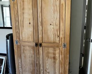 Great Cabinet
Upstairs