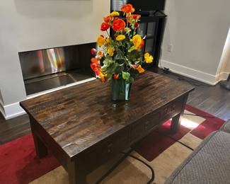 Coffee Table w/3 drawers