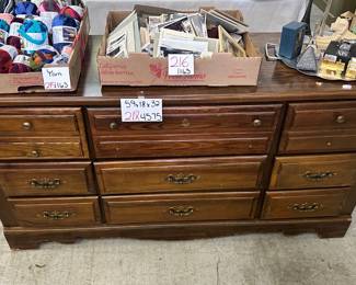 Dresser
