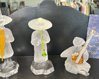 Saint Louis Figures