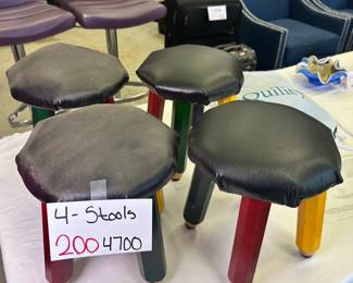4 Stools 