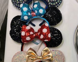 6 Disney Ears