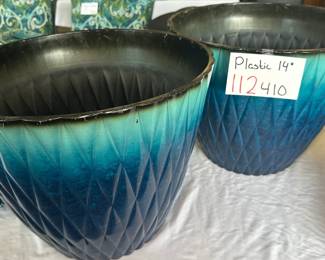 Plastic Planter Pots 