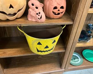Metal Pumpkin Bucket