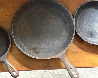 WagnerWare Cast Iron Skillets 