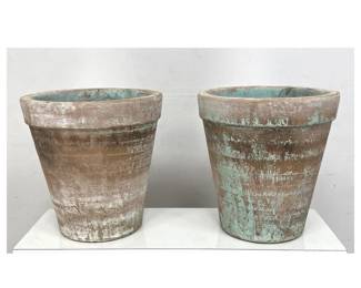 Lot 1664 2pcs Vintage Terracotta Planters. 