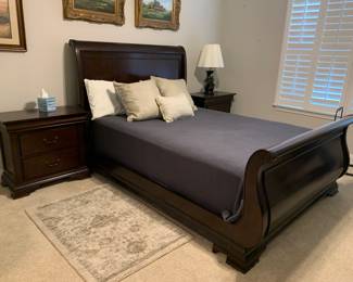 Queen size bed with matching nightstands 