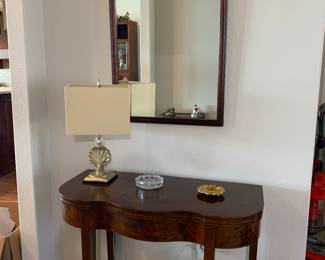 Solid wood entry table with mirror 