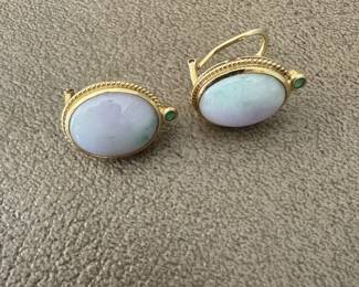 Loads of jewelry and clothes!! Check back Thursday!! 14k and Opal and emerald